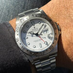 ROLEX EXPLORER 2 16570 WHITE DIAL, CAL.3186, SERIAL V, FULL SET, YEAR 2010, EXCELLENT CONDITIONS AND NEVER POLISHED